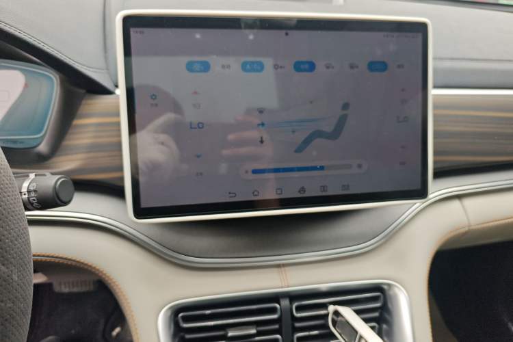 Used BYD Song PLUS New Energy 2023 Champion Edition EV 520KM Prestige Model
