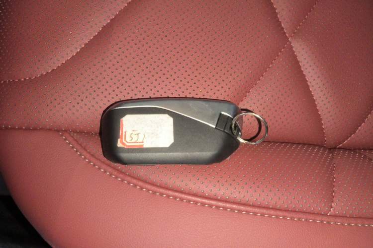 Used BMW X5 2023 xDrive 30Li Luxury M Sport Night Edition Package Vehicle Key