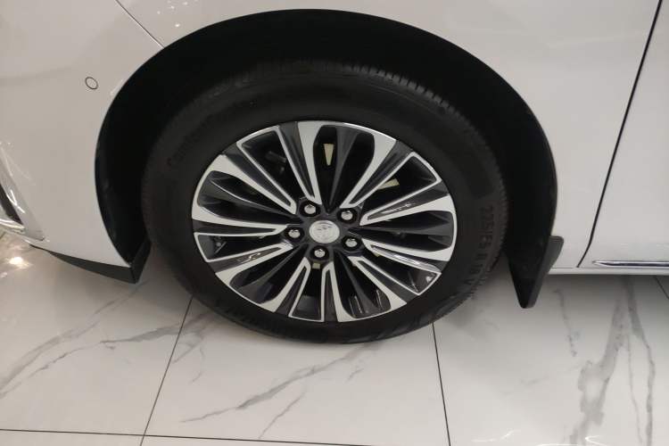 Used Buick GL8 2023 ES Lu Zun Luxury Model
