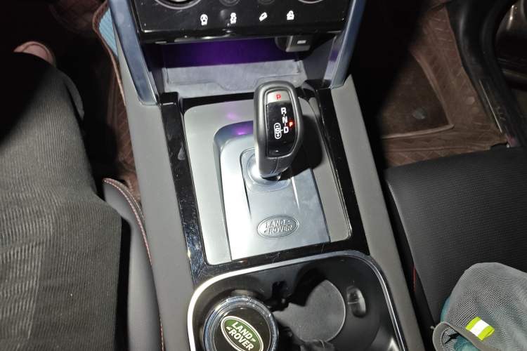 Used Land Rover Discovery Sport 2022 249 PS Metropolitan Edition 5 Seats
