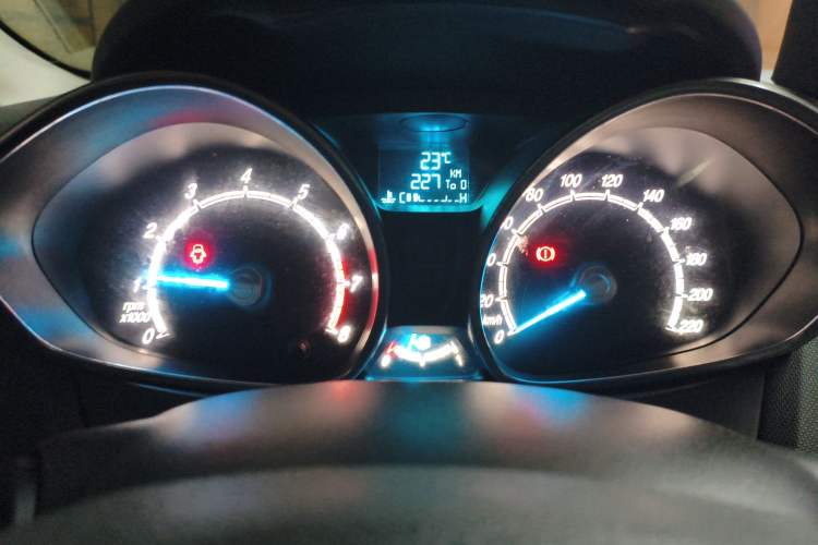 Used Ford Fiesta 2013 Hatchback 1.5L Manual Fashion Edition
