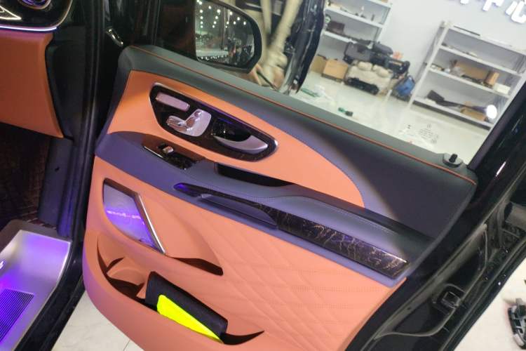 Used Mercedes-Benz Vito 2024 2.0T Elite Version 7 Seats