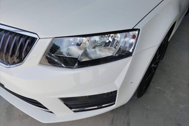 Used Skoda Octavia 2016 1.6L Automatic Smart Drive Edition
