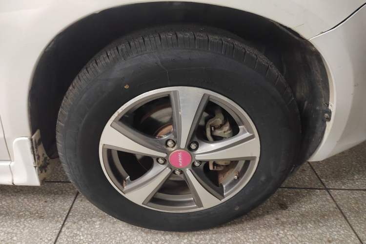 Used Haval H6 2014 Upgraded Model 2.0T Diesel Manual Two-Wheel Drive Elite Version