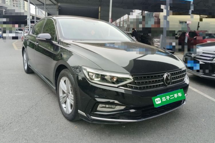 Used Volkswagen Magotan 2023 2 Million Units Limited-Edition 280TSI DSG Comfort Version Front Right 45 Deg
