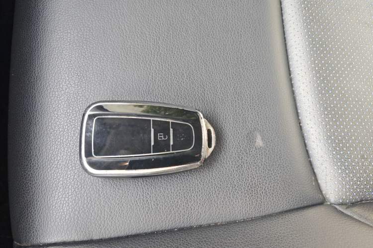 Used Toyota C-HR 2023 2.0L Leading Edition
