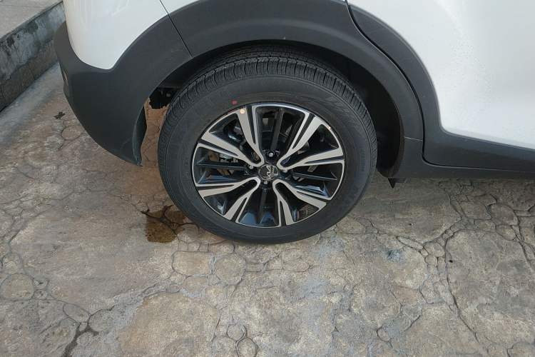 Used Kia kx1 Stonic 2021 1.4L CVT Sunroof Model
