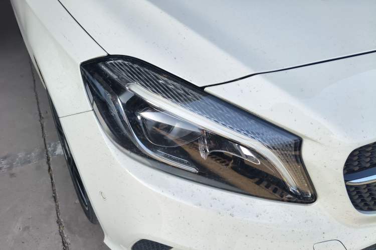 Used Mercedes-Benz A-Class 2016 A 200 Fashion Model Right Front Headlight