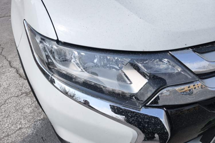 Used Mitsubishi Outlander 2018 2.4L 4x4 Elite Edition 5 Seats
