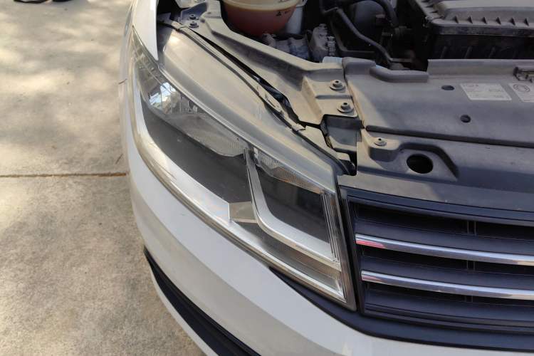 Used Volkswagen Santana 2015 Haval H6 1.6L Automatic Luxury Model Exterior 6