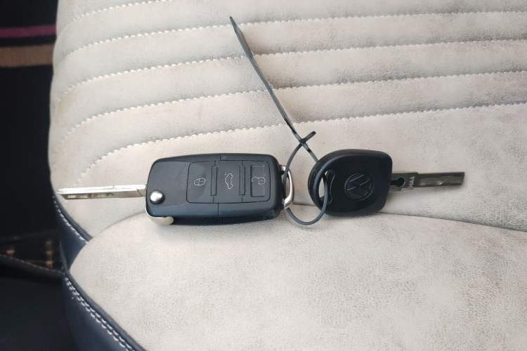 Used Volkswagen Santana 2016 1.6L Manual Fashion Edition Interior 1