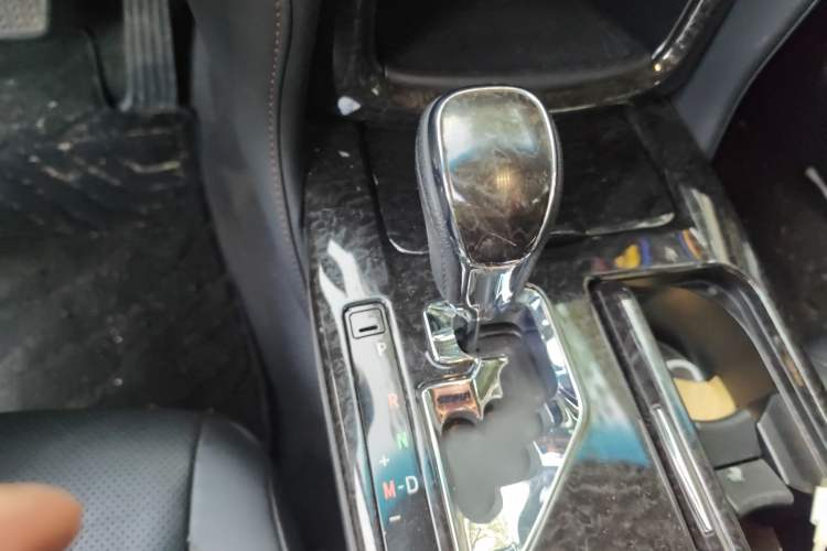 Used Toyota Crown 2018 2.0T Fashion Edition