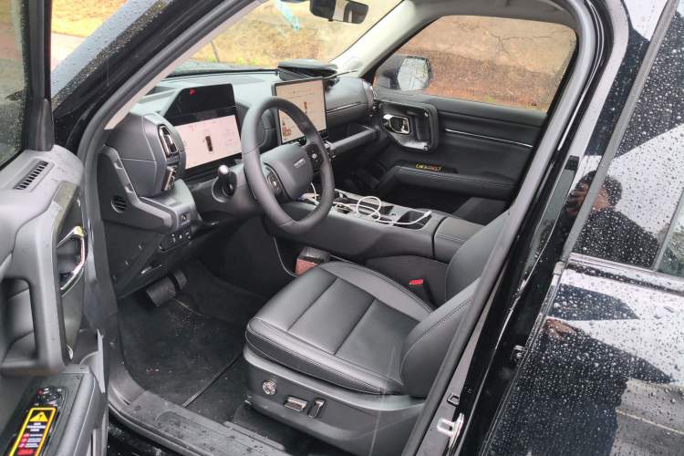 Used Haval H Dog 2026 Model 2.0T Trendy Wilderness Edition
