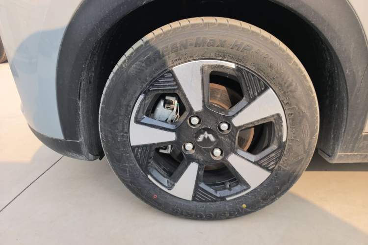 Used Wuling Bingo PLUS 2024 401 km Range 5-Seater Version