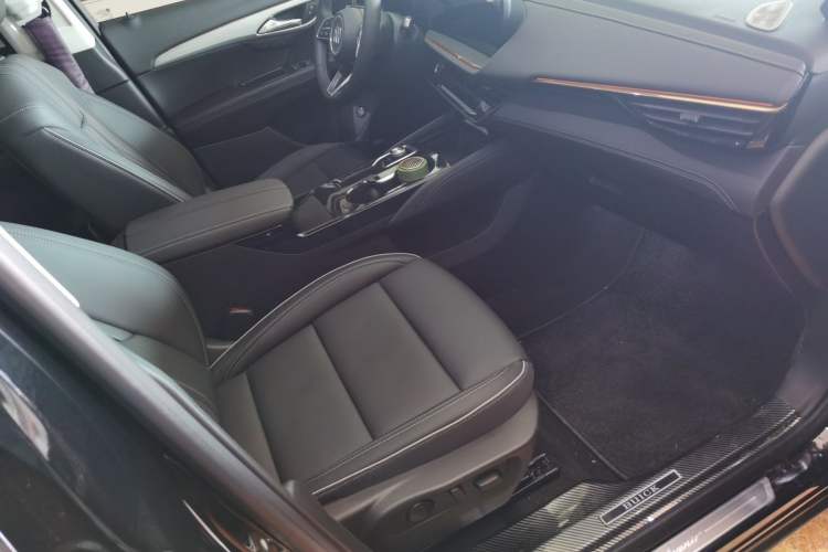 Used Buick Envision 2026 Model Equinox Plus Four-Wheel-Drive Avenir Aivia
