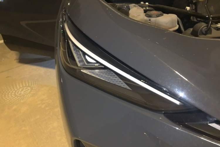 Used Volkswagen ID.UNYX 2024 Revised Version Max High-Performance Edition Right Front Headlight