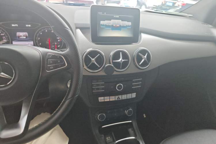 Used Mercedes-Benz B-Class 2015 B 200 Sport Edition
