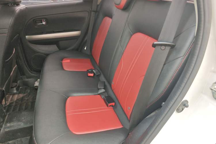 Used Haval H1 2016 Red-Label 1.5L AMT Luxury Model