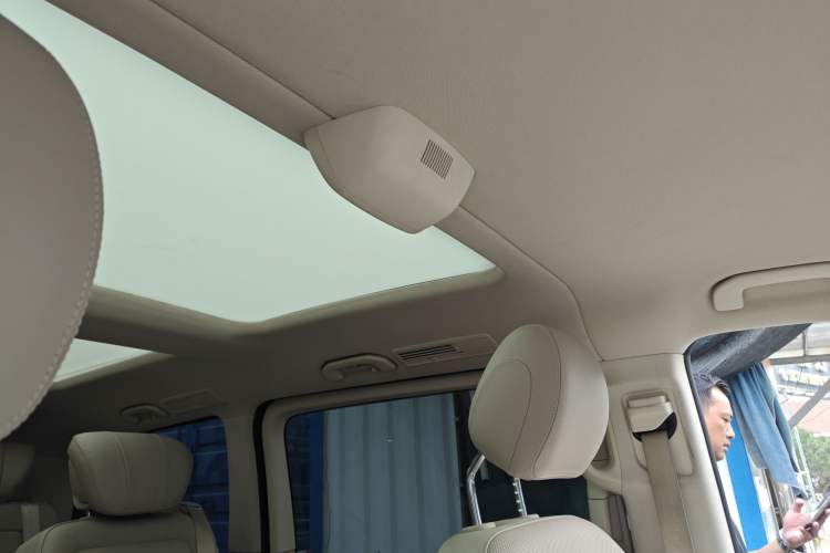 Used Mercedes-Benz V-Class 2017 V 260 Prestige Edition