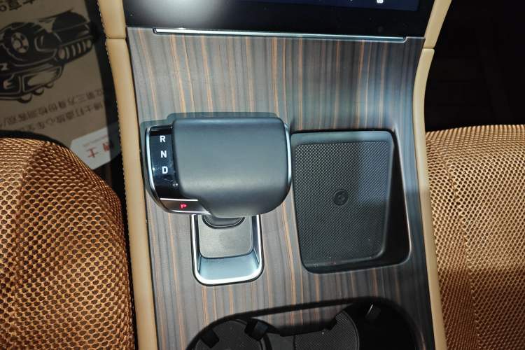 Used Li Auto ONE 2021 Extended-Range 6-Seater Version Gear Lever