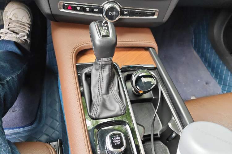 Used Volvo S90 2020 T5 Zhiyi Luxury Edition Gear Lever