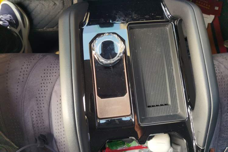 Used iCAR 03 2024 472km Four-Wheel Drive Long-Range Version Gear Lever