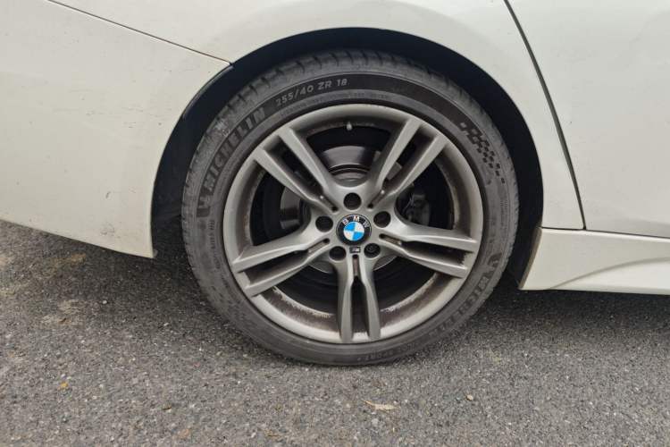 Used BMW 3 Series 2018 330i M Sport Night Edition Exterior 5