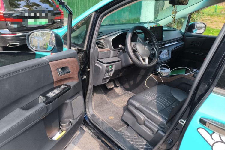 Used Honda Odyssey 2024 2.0L eHEV Sharp & Smart Edition