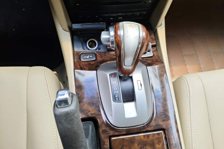 Used Honda Accord 2009 2.4L LX Gear Lever