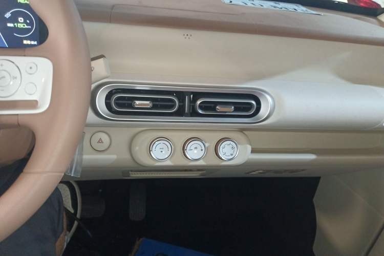 Used Wuling Hongguang MINIEV 2024 3rd Generation 215km Youth Edition