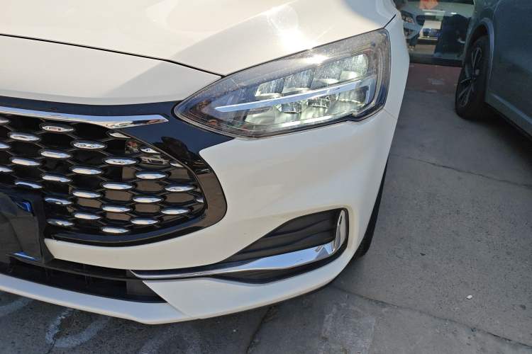 Used Ford Focus 2021 Sedan EcoBoost 180 Automatic Trendy Model