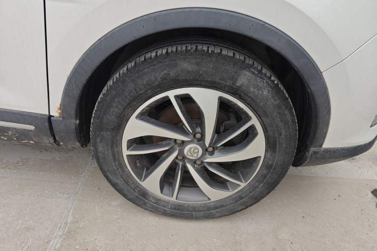 Used Baojun 560 2015 1.8L manual luxury version