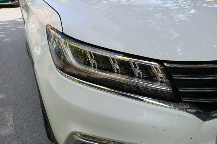 Used Roewe RX5 2019 20T Two-Wheel Drive Automatic 4G Connected Platinum Edition
