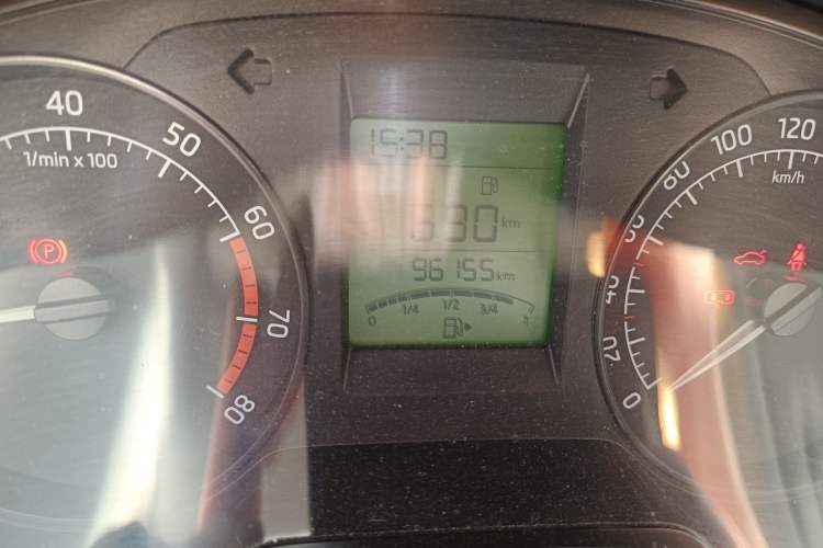 Used Skoda Rapid 2016 1.6L Manual Trend Edition Odometer Close Up