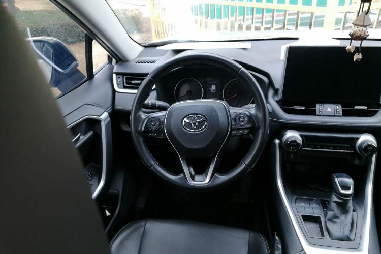 Used Toyota Wildlander 2021 2.0L CVT Two-Wheel Drive Luxury Edition