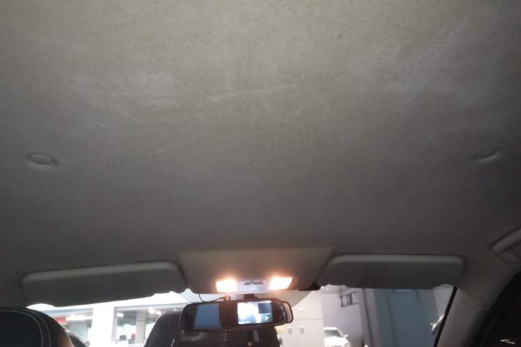 Used Dongfeng Fengon S560 2018 1.8L Manual Urban Model 5 Seats
