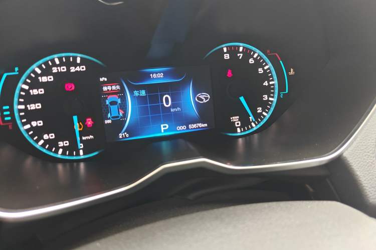 Used Soueast DX7 2015 1.5T Automatic Prestige Model
