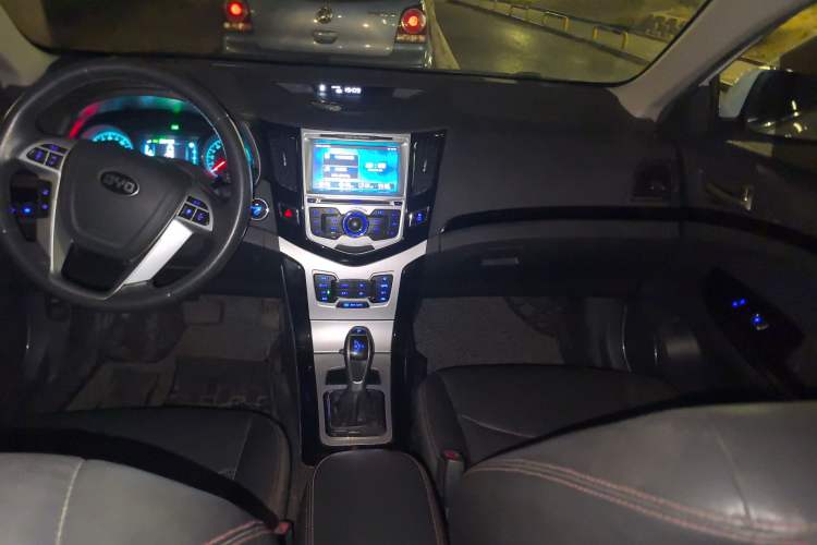 Used BYD e5 2016 300 Prestige Edition
