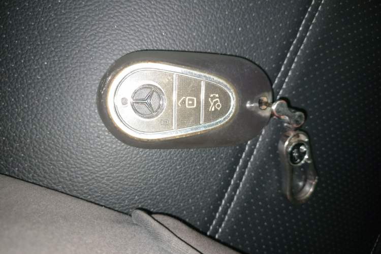 Used Mercedes-Benz C-Class 2022 Facelift C 260 L Vehicle Key