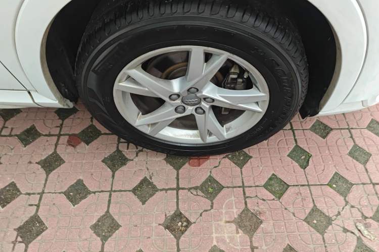 Used Audi Q3 2017 30 TFSI Fashion Model
