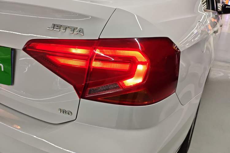 Used Volkswagen Jetta 2019 Dream Edition 1.5L Manual Fashion Version Right Rear Taillight