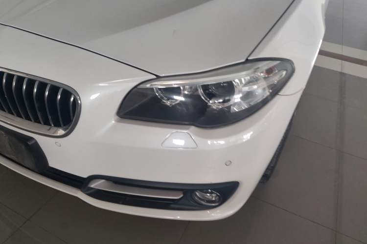 Used BMW 5 Series 2014 530Li Leading Model