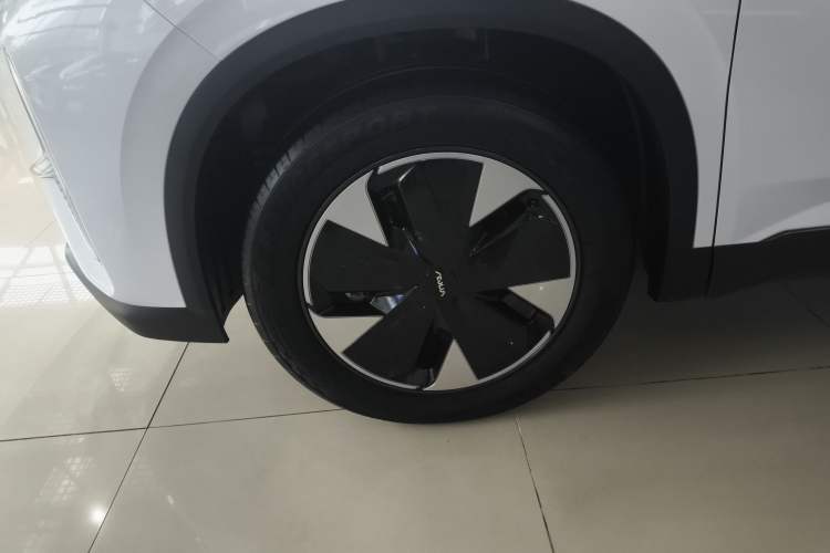 Used Dongfeng Aeolus L7 New Energy 2024 205 Pro