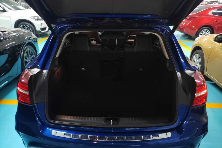 Used Mercedes-Benz GLA 2017 GLA 220 4MATIC Luxury Model
