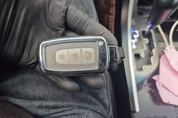 Used Hyundai Sonata 2013 2.0L Automatic Luxury Edition