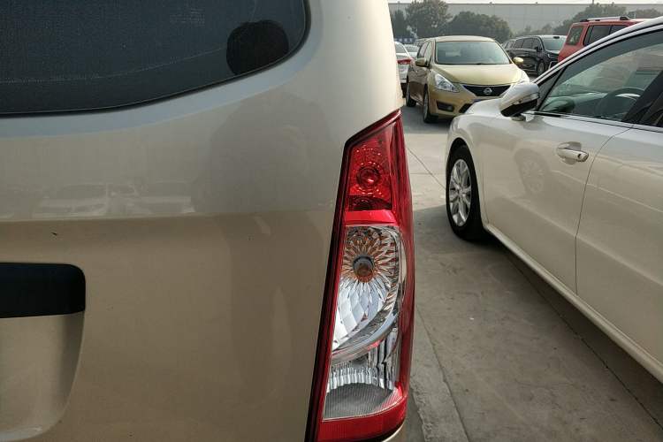 Used Wuling Rongguang S 2021 1.2L Base Model 7-Seater LSI