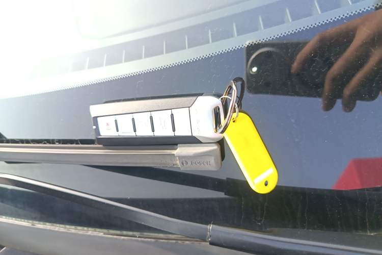 Used Wey VV5 2020 1.5T Two-Wheel Drive Color Pioneer
