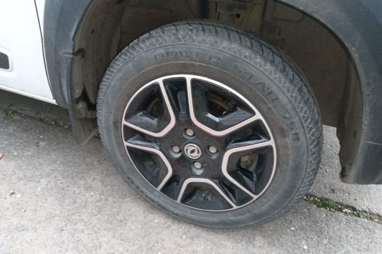 Used Dongfeng NAMMI EX1 2022 Revised PRO Enjoyment Version Right Front Wheel Hub