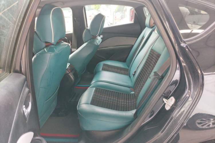 Used Fiat Viaggio 2015 1.4T Manual Enjoyment Edition Left Rear Seat