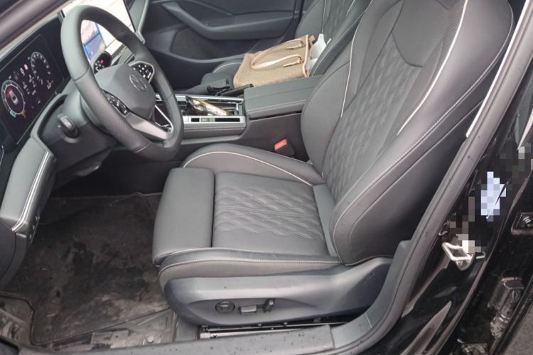 Used Volkswagen Magotan 2024 380TSI DSG Prestige Edition DaMai Package Left Front Seat